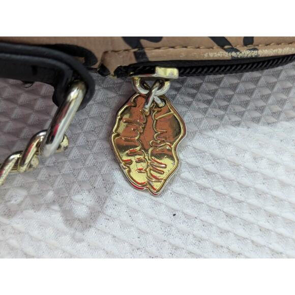 BETSEY JOHNSON! BLACK & TAN LOGO FABRIC CROSSBODY PURSE, BAG, HANDBAG! SWEET! - Picture 9 of 12